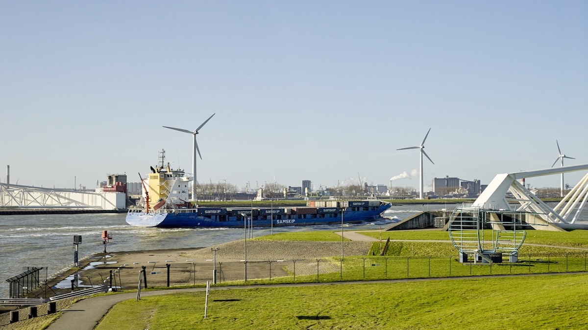 Navigating the Energy Surge: A Value-Chain Guide to Energy ETFs